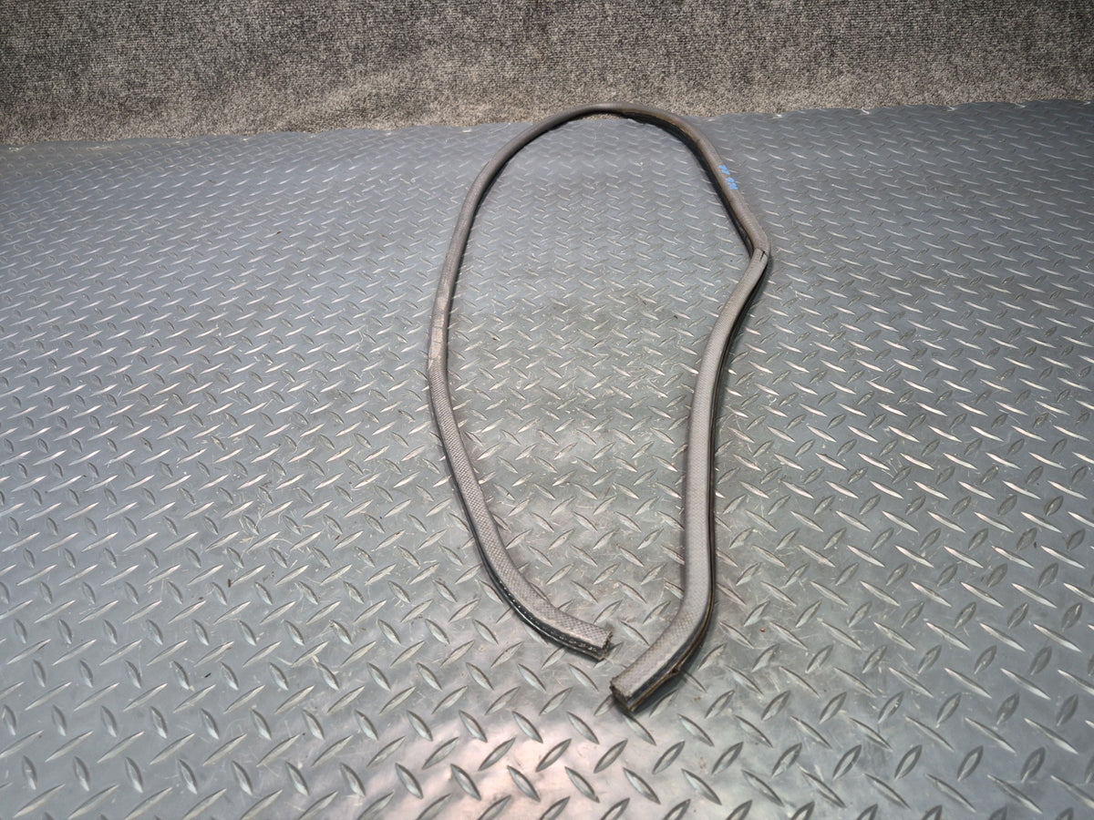 84-86 Toyota Cressida MX73 Sedan Rear Right Door Weatherstrip Rubber Seal OEM