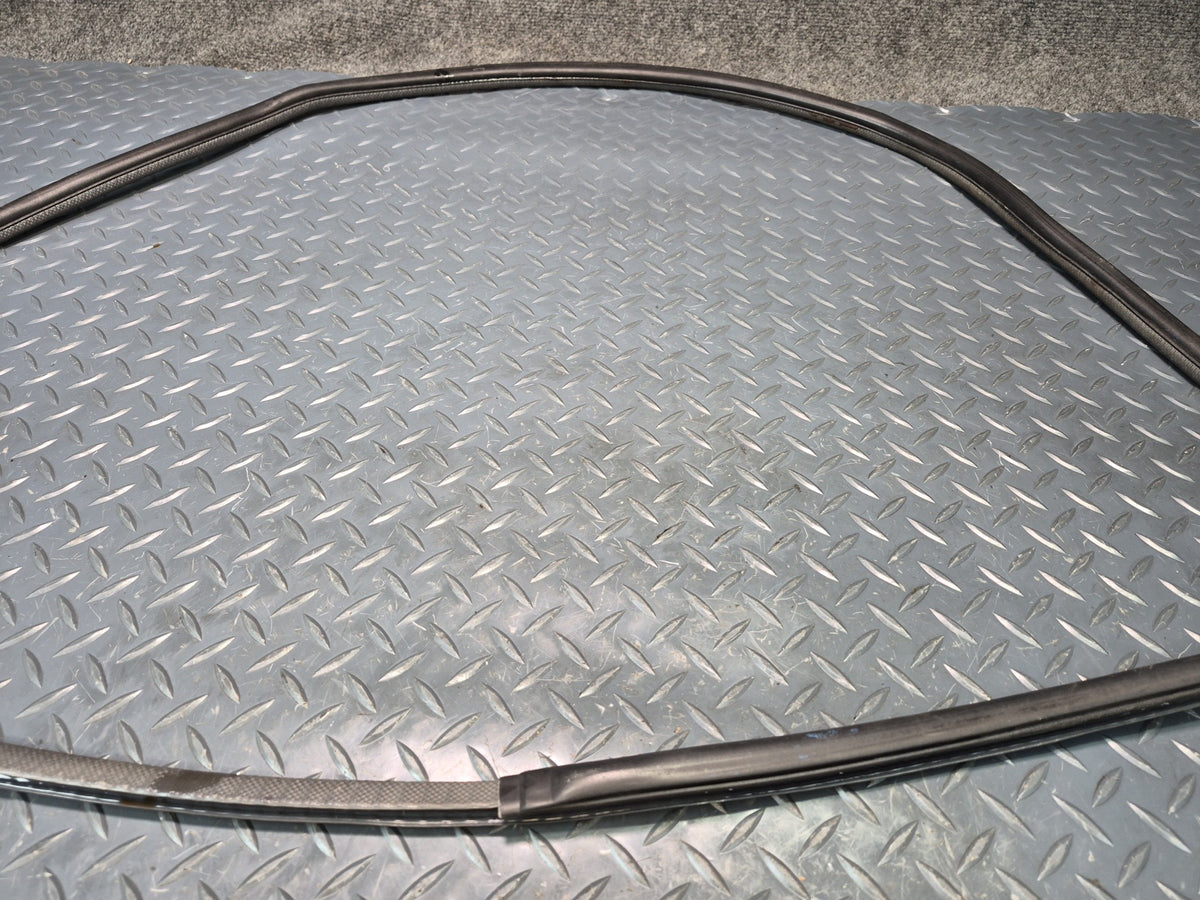 84-86 Toyota Cressida MX73 Sedan Front Left Door Weatherstrip Rubber Seal OEM