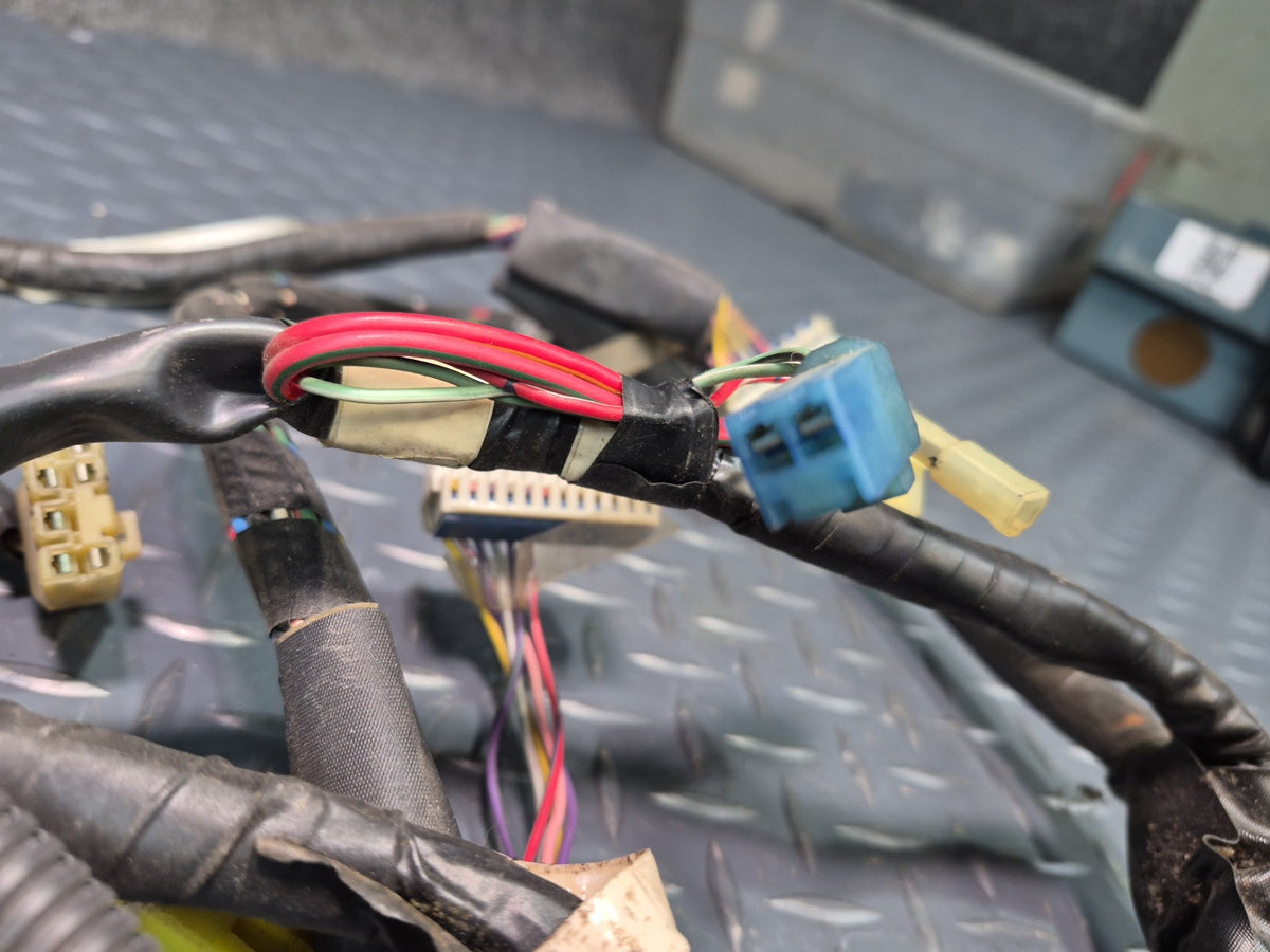 85-86 Toyota Cressida MX73 Sedan Interior Right Floor Wire Wiring Harness OEM