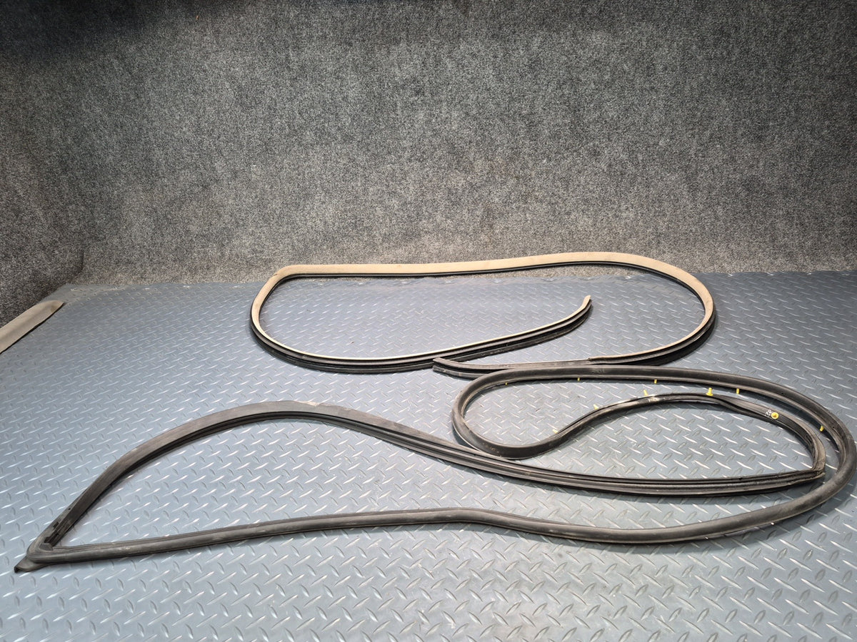 2003-2007 Lexus LX470 Front Left Side Door Weatherstrip Rubber Seal Set of 2