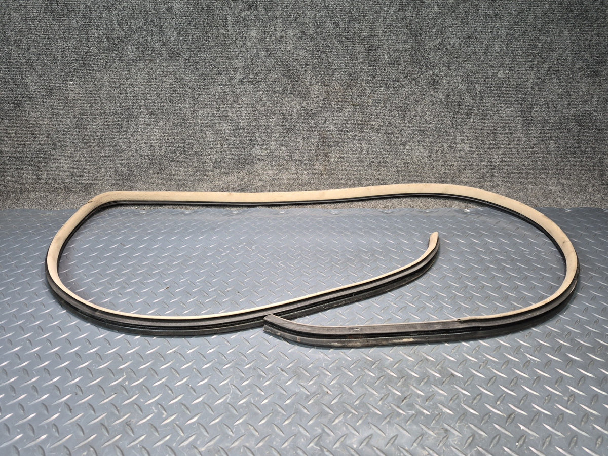 2003-2007 Lexus LX470 Front Left Side Door Weatherstrip Rubber Seal Set of 2