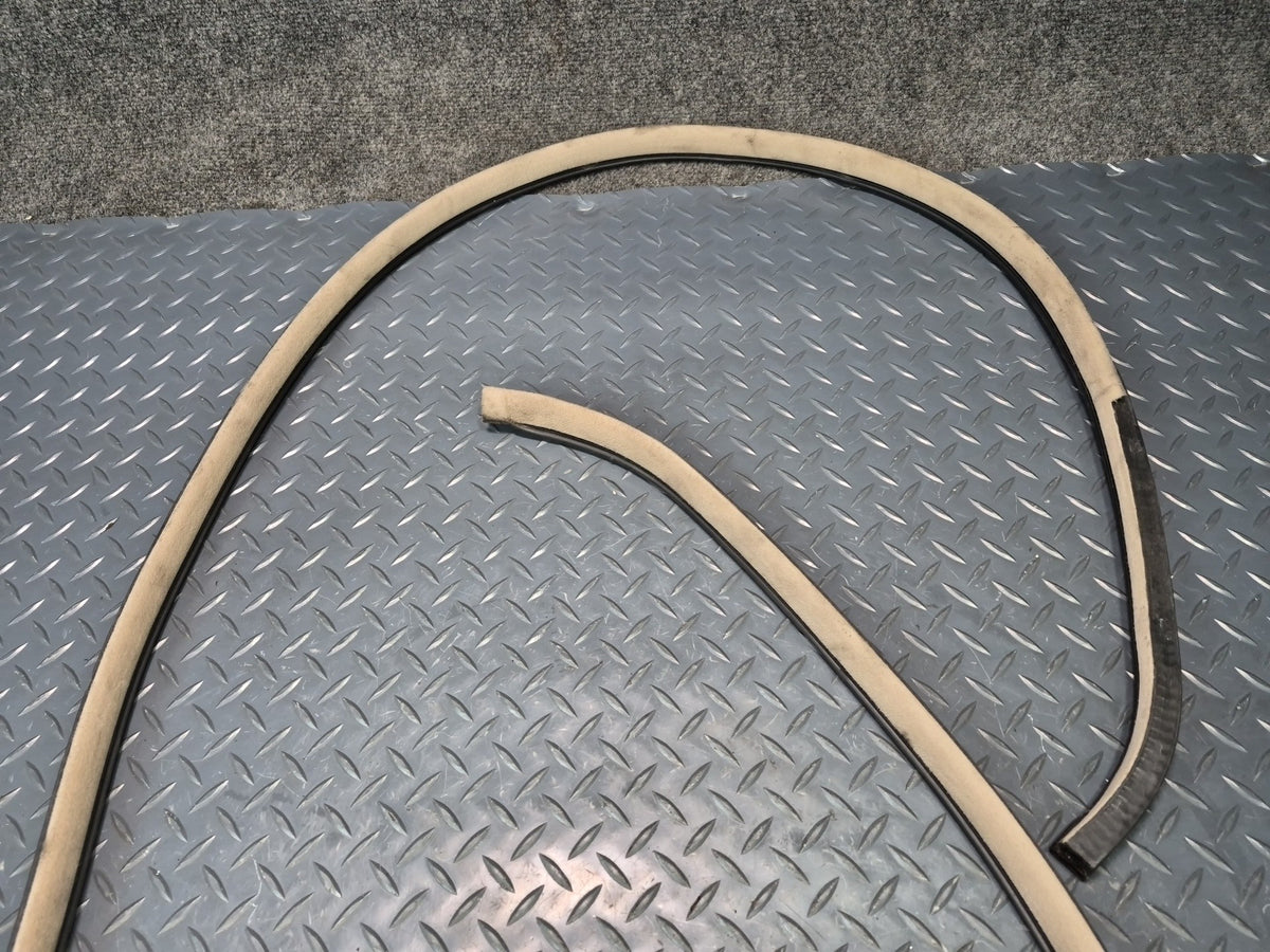 2003-2007 Lexus LX470 Front Left Side Door Weatherstrip Rubber Seal Set of 2