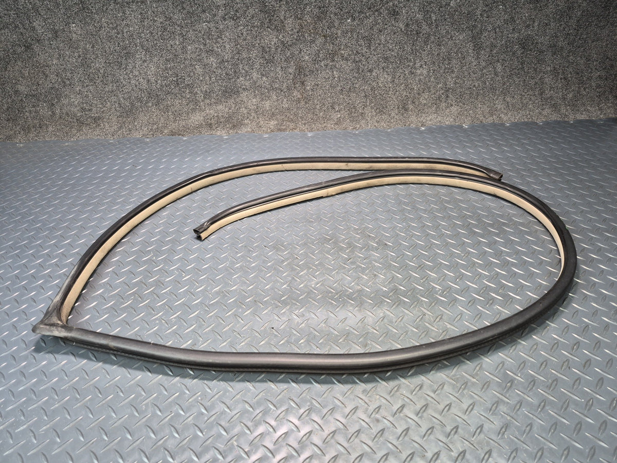 2003-2007 Lexus LX470 Front Left Side Door Weatherstrip Rubber Seal Set of 2