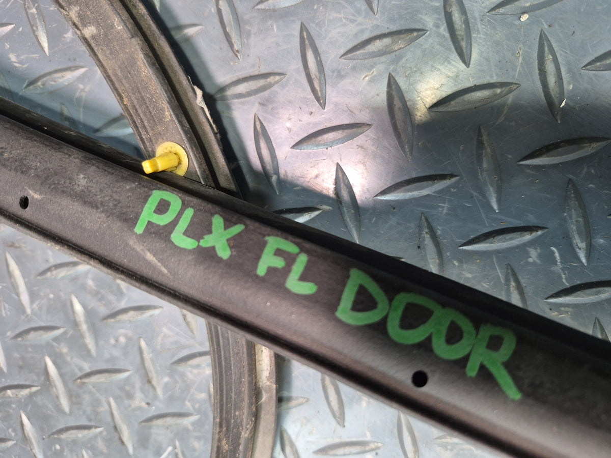 2003-2007 Lexus LX470 Front Left Side Door Weatherstrip Rubber Seal Set of 2
