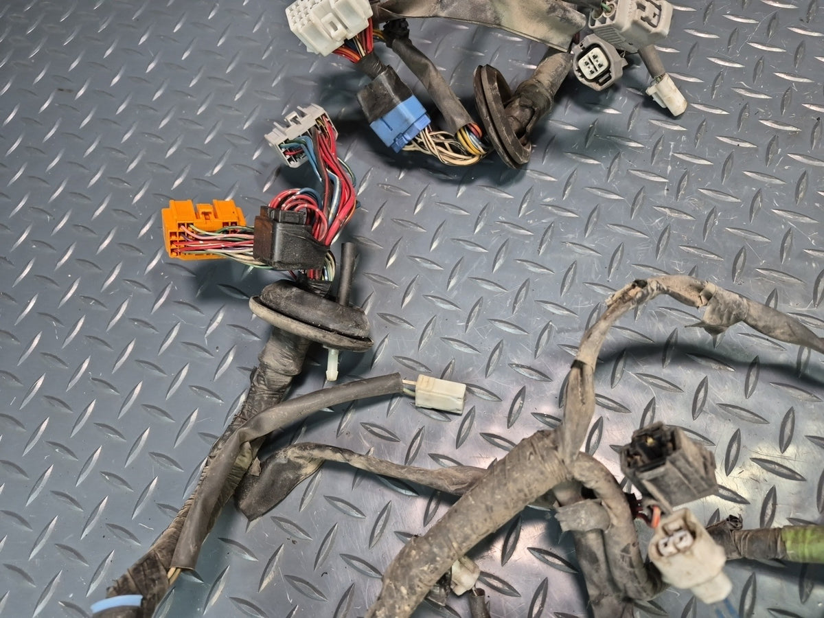 94-95 Toyota Hiace KZH106W Super Custom Limited Underhood Wire Harness OEM