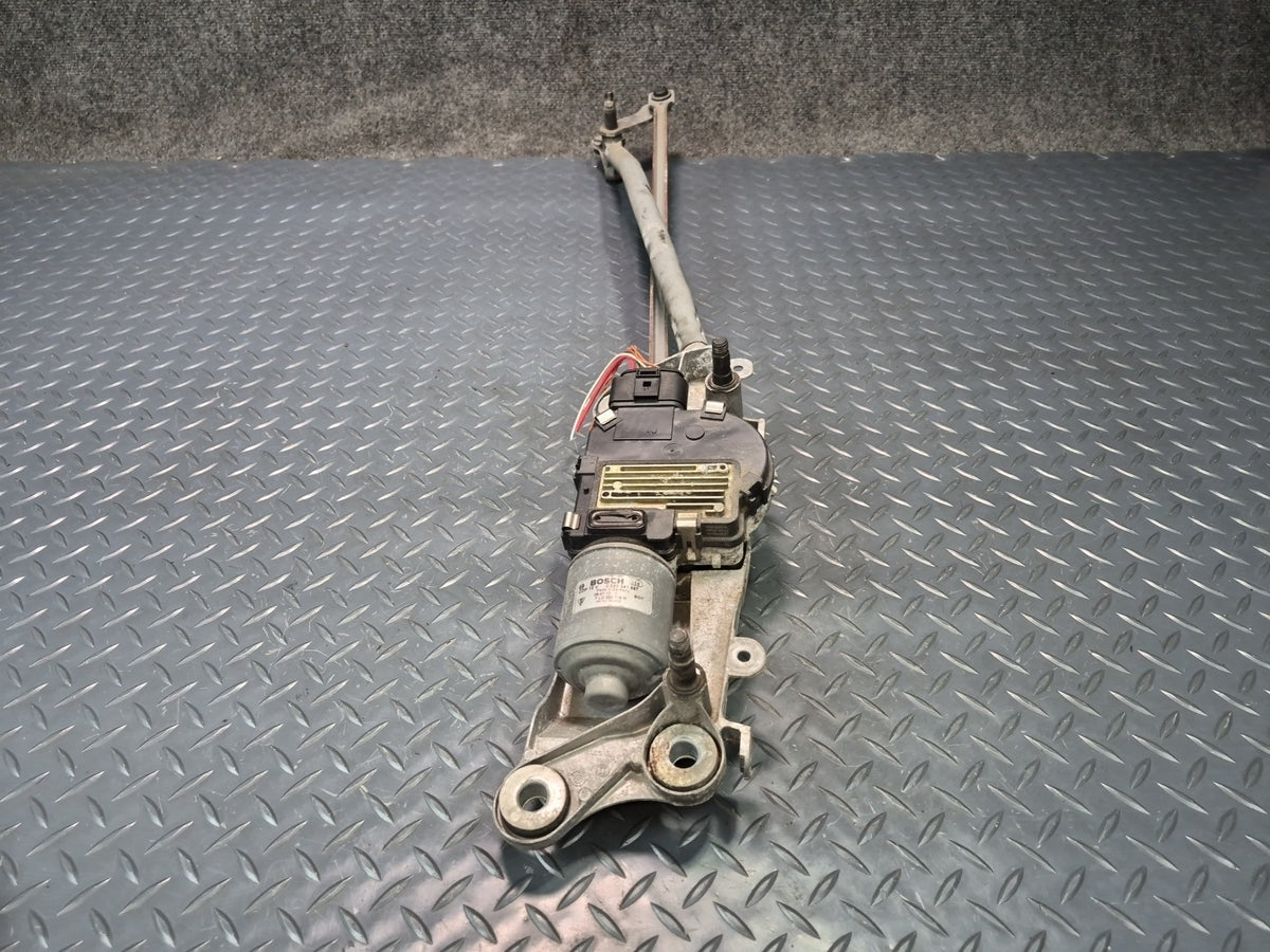 2003-2010 Porsche Cayenne 957 Windshield Wiper Transmission Linkage w Motor