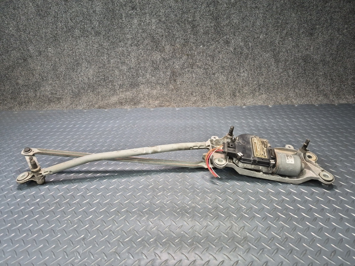 2003-2010 Porsche Cayenne 957 Windshield Wiper Transmission Linkage w Motor