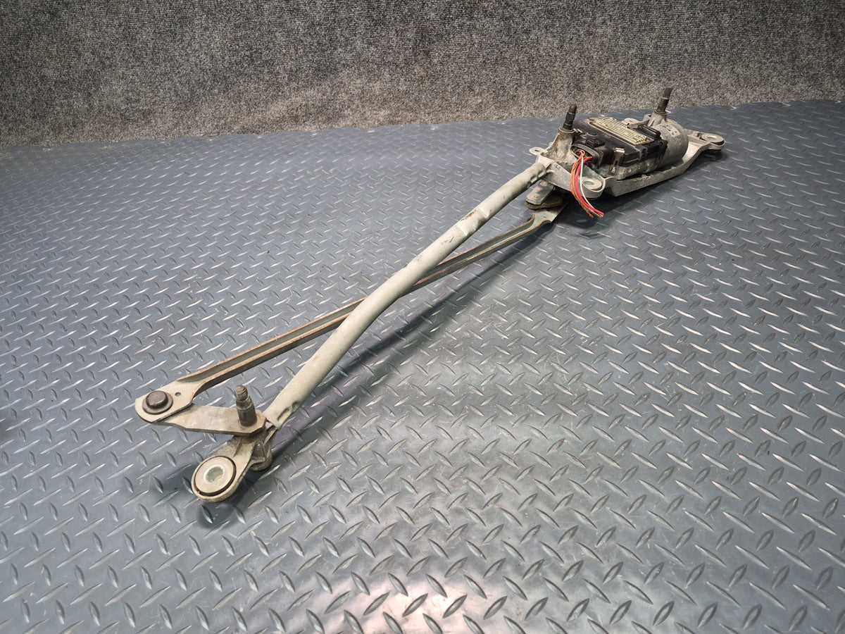 2003-2010 Porsche Cayenne 957 Windshield Wiper Transmission Linkage w Motor