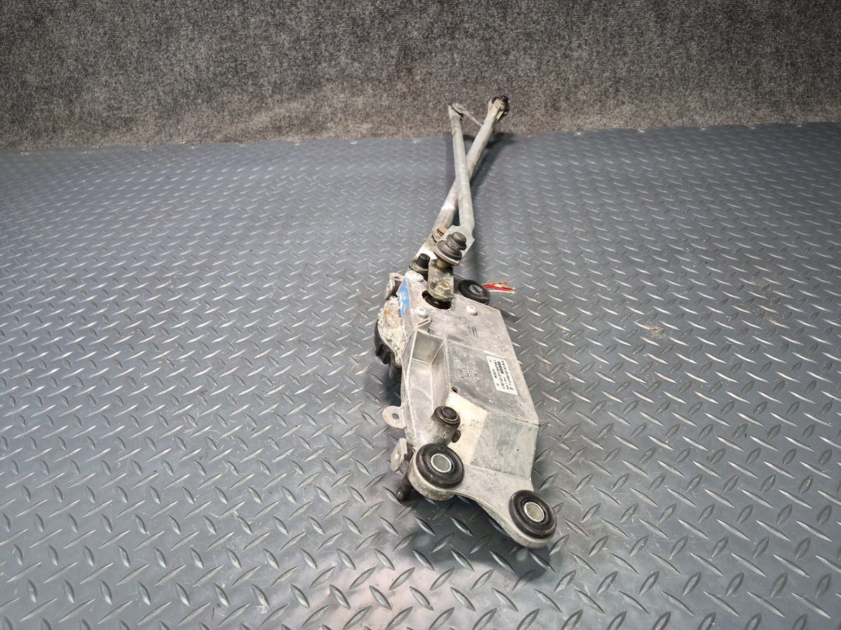 2003-2010 Porsche Cayenne 957 Windshield Wiper Transmission Linkage w Motor
