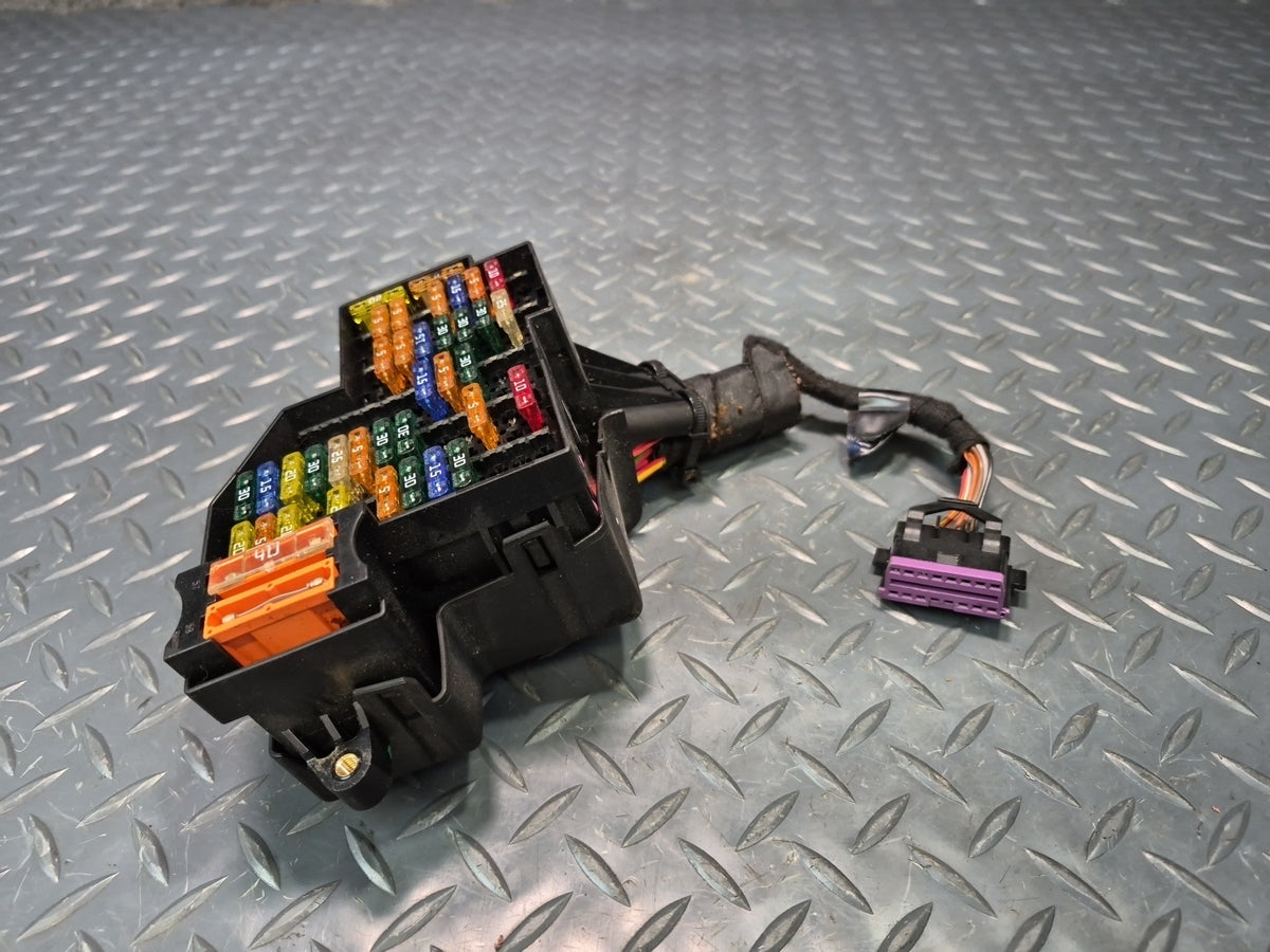 2008-2010 Porsche Cayenne 957 Front Left Fuse Relay Box Module