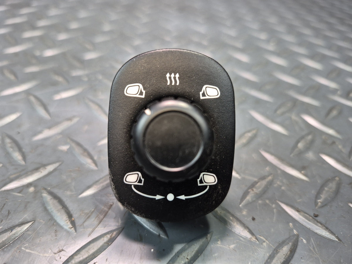 2003-2010 Porsche Cayenne 957 Side View Heated Mirror Control Switch