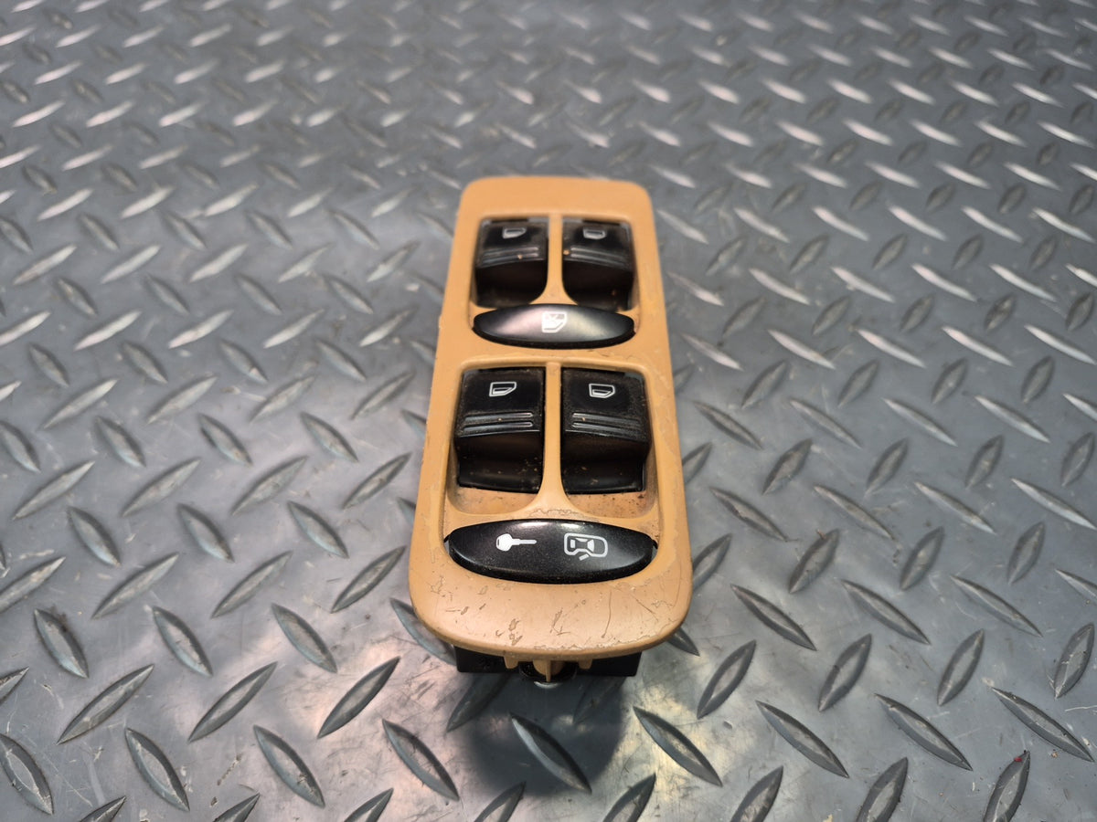 2003-2010 Porsche Cayenne 957 Front Left Master Power Winow Switch Damaged