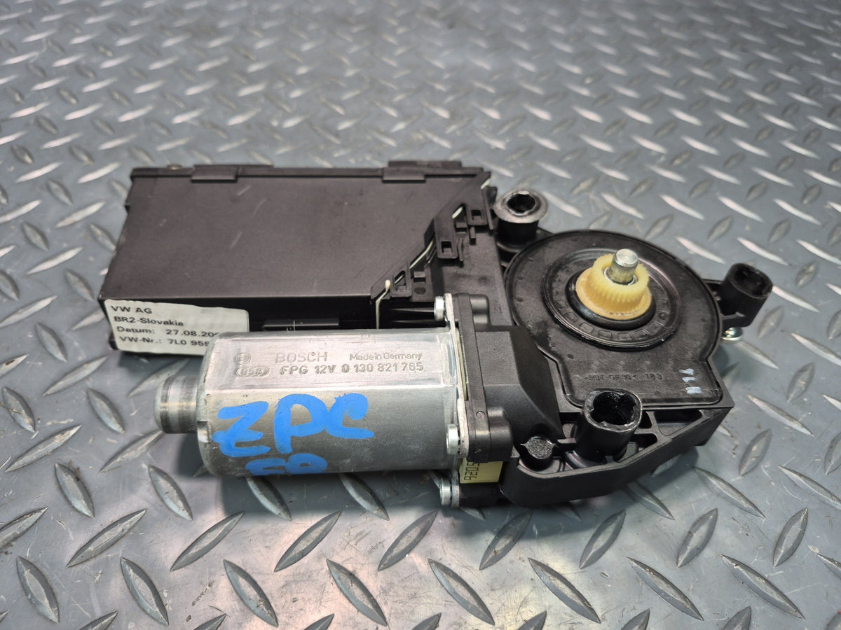 2003-2010 Porsche Cayenne 957 Front Right Door Window Motor 3D1959792E
