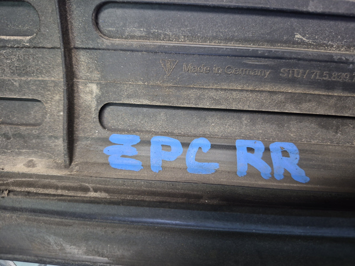 2008-2010 Porsche Cayenne 957 Rear Right Door Lower Trim Molding 7L5839788