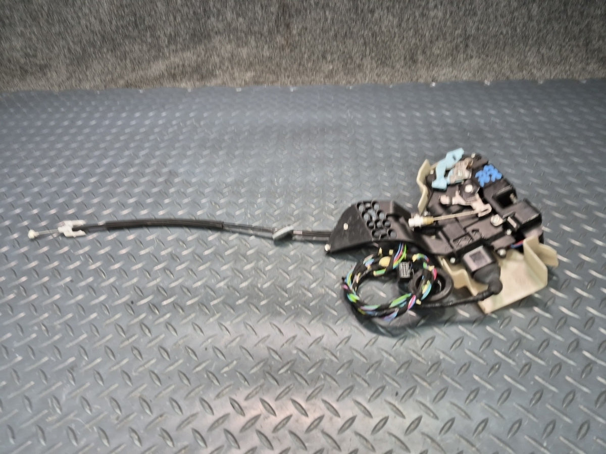2003-2010 Porsche Cayenne 957 Front Right Door Lock Latch Actuator