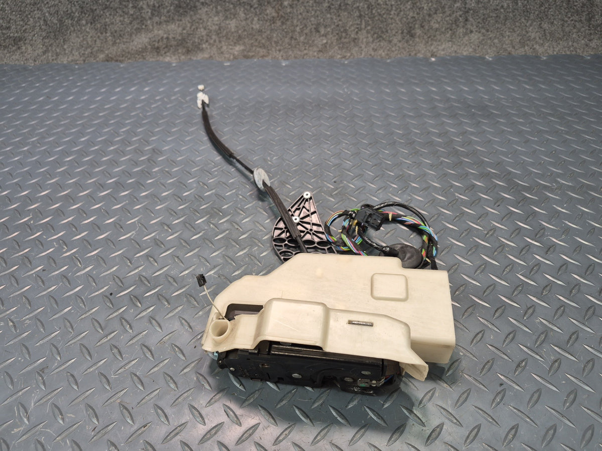 2003-2010 Porsche Cayenne 957 Front Right Door Lock Latch Actuator