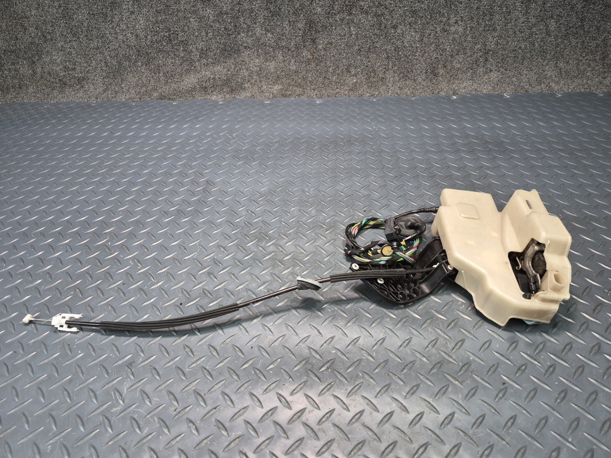 2003-2010 Porsche Cayenne 957 Front Right Door Lock Latch Actuator