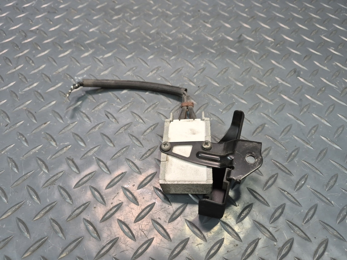 95-00 Lexus UCF20L LS400 Fuel Pump Resistor Module 23080-50030 OEM