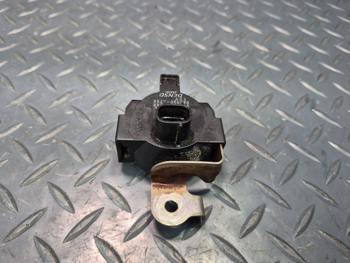 98-00 Lexus UCF20L LS400 Wireless Door Lock Buzzer 89747-50040 OEM