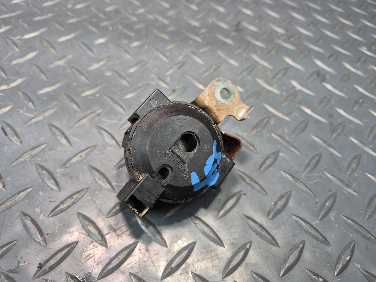 98-00 Lexus UCF20L LS400 Wireless Door Lock Buzzer 89747-50040 OEM