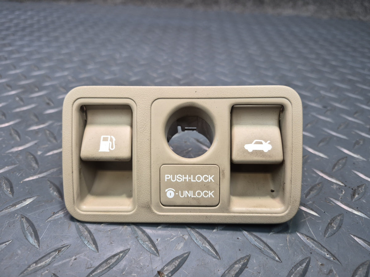 98-00 Lexus UCF20L LS400 Fuel Door & Trunk Open Release Button Switch OEM