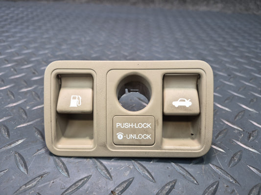 98-00 Lexus UCF20L LS400 Fuel Door & Trunk Open Release Button Switch OEM
