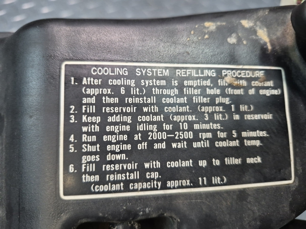 98-00 Lexus UCF20L LS400 Coolant Expansion Overflow Reservoir Tank Damaged