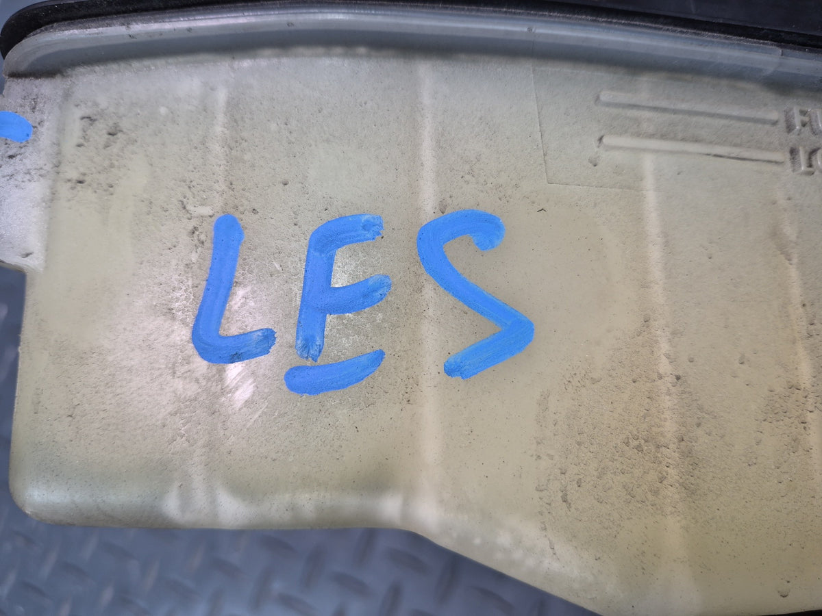 98-00 Lexus UCF20L LS400 Coolant Expansion Overflow Reservoir Tank Damaged