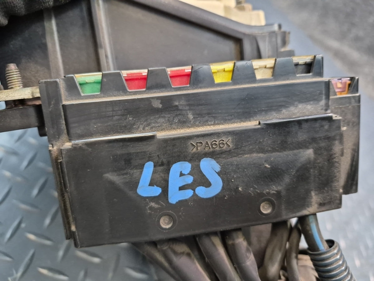 98-00 Lexus UCF20L LS400 Engine Bay Fuse Relay Box Module OEM
