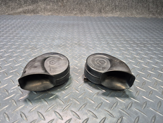 98-00 Lexus UCF20L LS400 Set of 2 High & Low Tone Note Pitch Horn Signal OEM