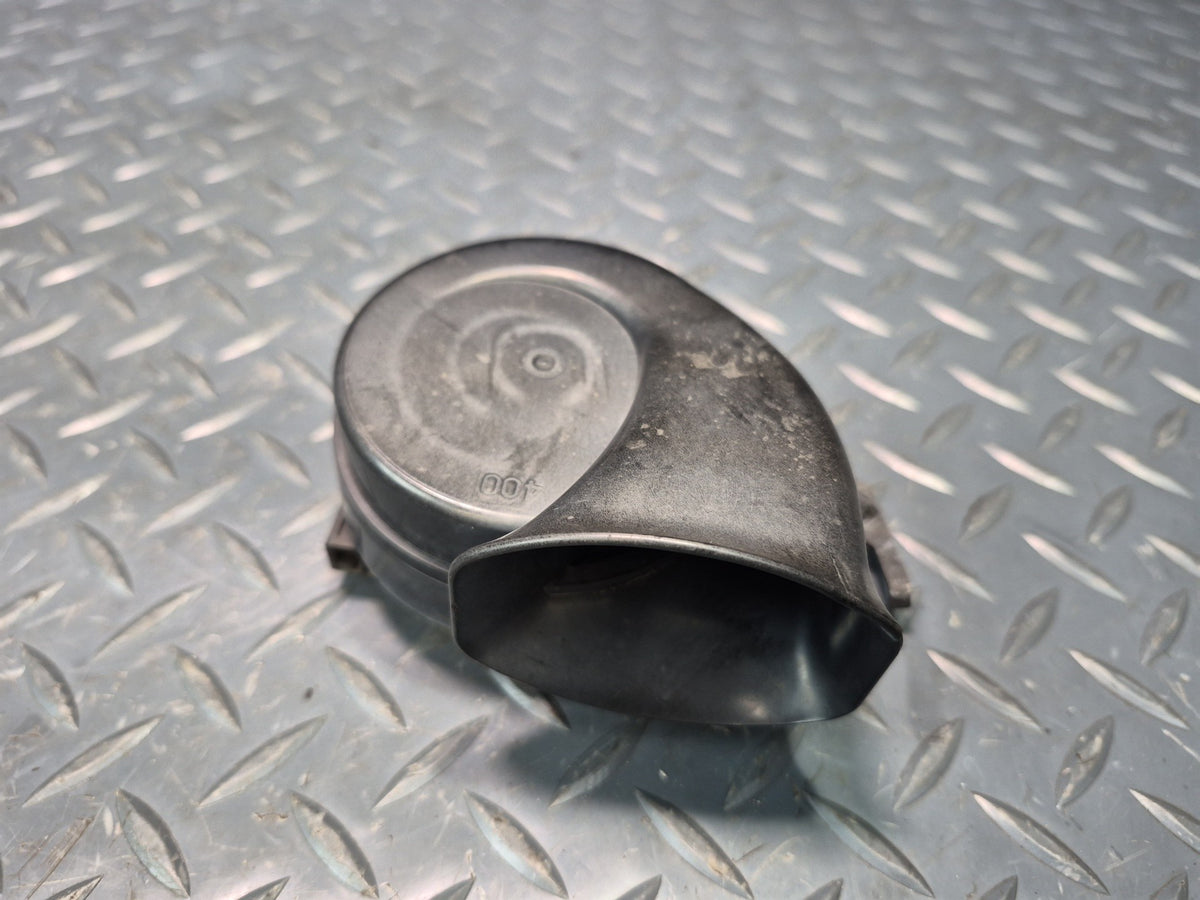 98-00 Lexus UCF20L LS400 Set of 2 High & Low Tone Note Pitch Horn Signal OEM