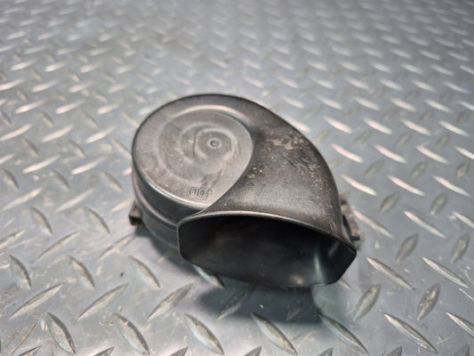 98-00 Lexus UCF20L LS400 Set of 2 High & Low Tone Note Pitch Horn Signal OEM
