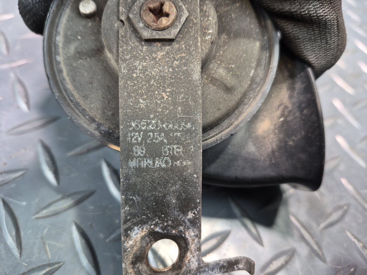 98-00 Lexus UCF20L LS400 Set of 2 High & Low Tone Note Pitch Horn Signal OEM