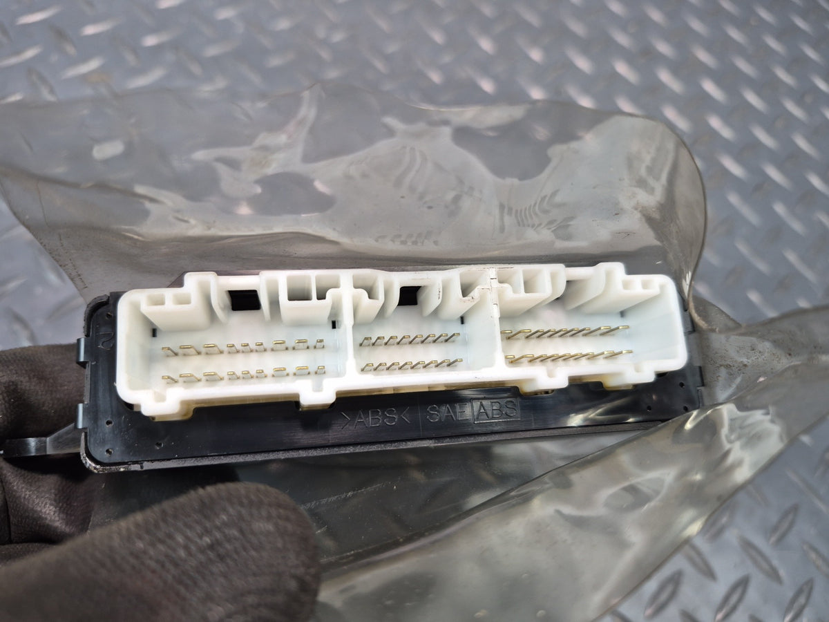 99-00 Lexus UCF20L LS400 Front Left Door Control Module 89222-50140 OEM