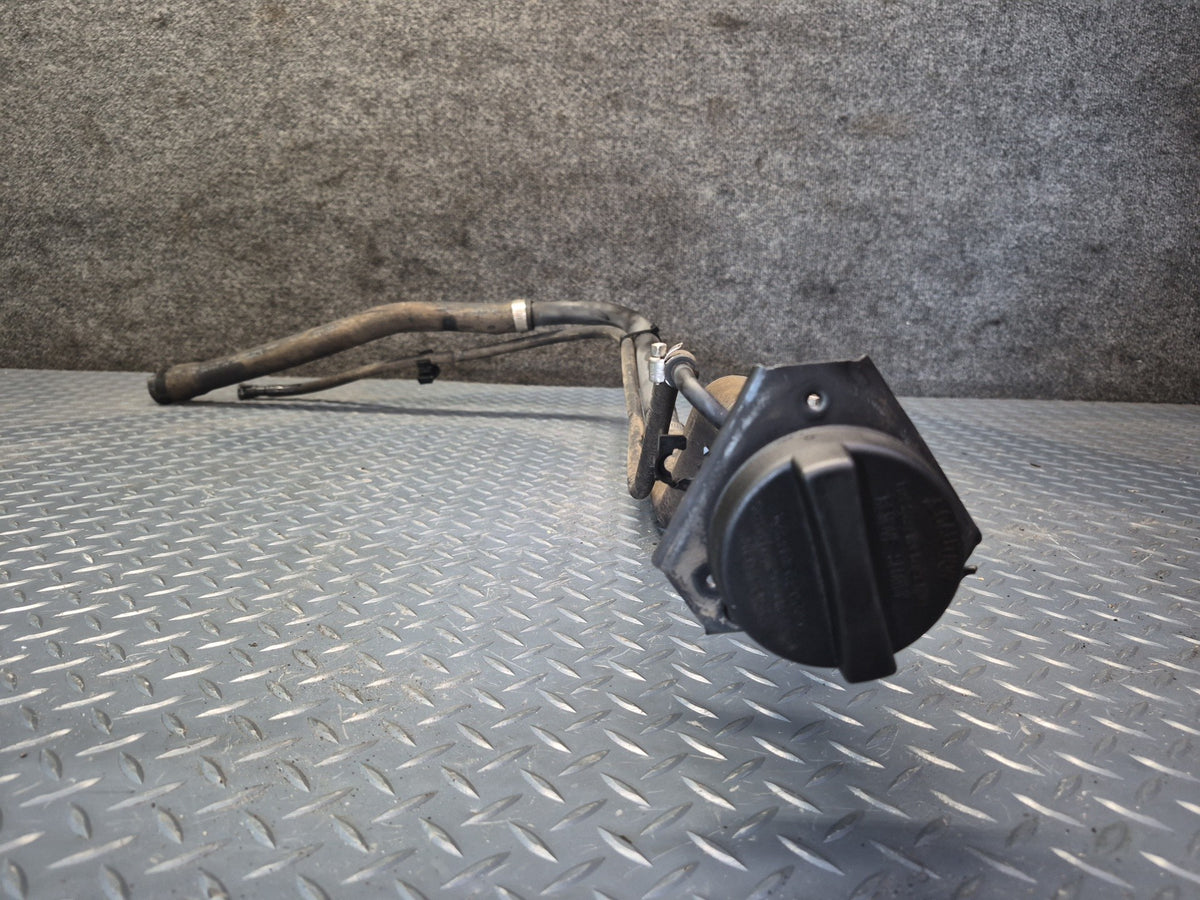 2008-2009 Hummer H2 Fuel Tank Filler Neck Pipe Line 15937674