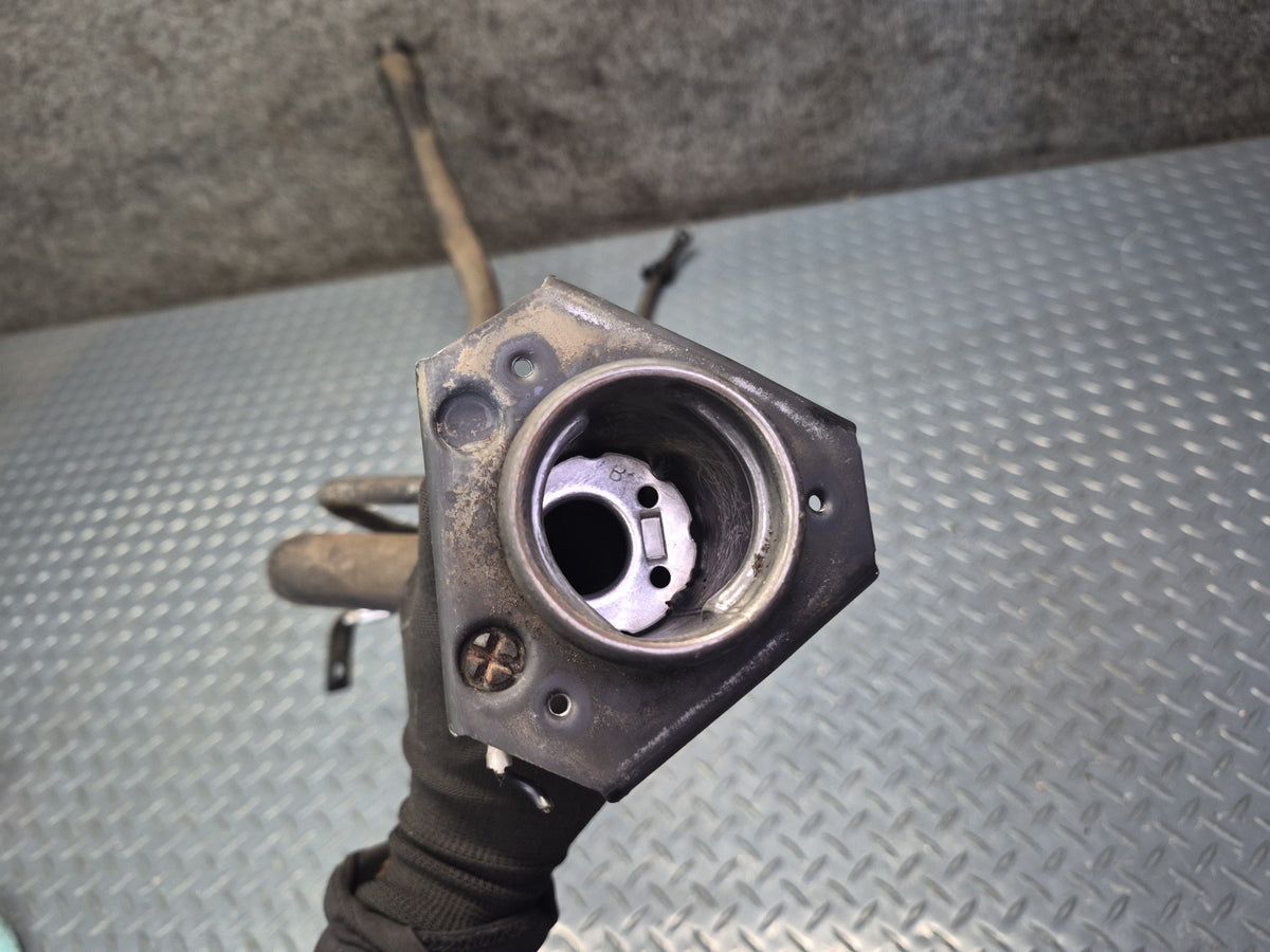 2008-2009 Hummer H2 Fuel Tank Filler Neck Pipe Line 15937674