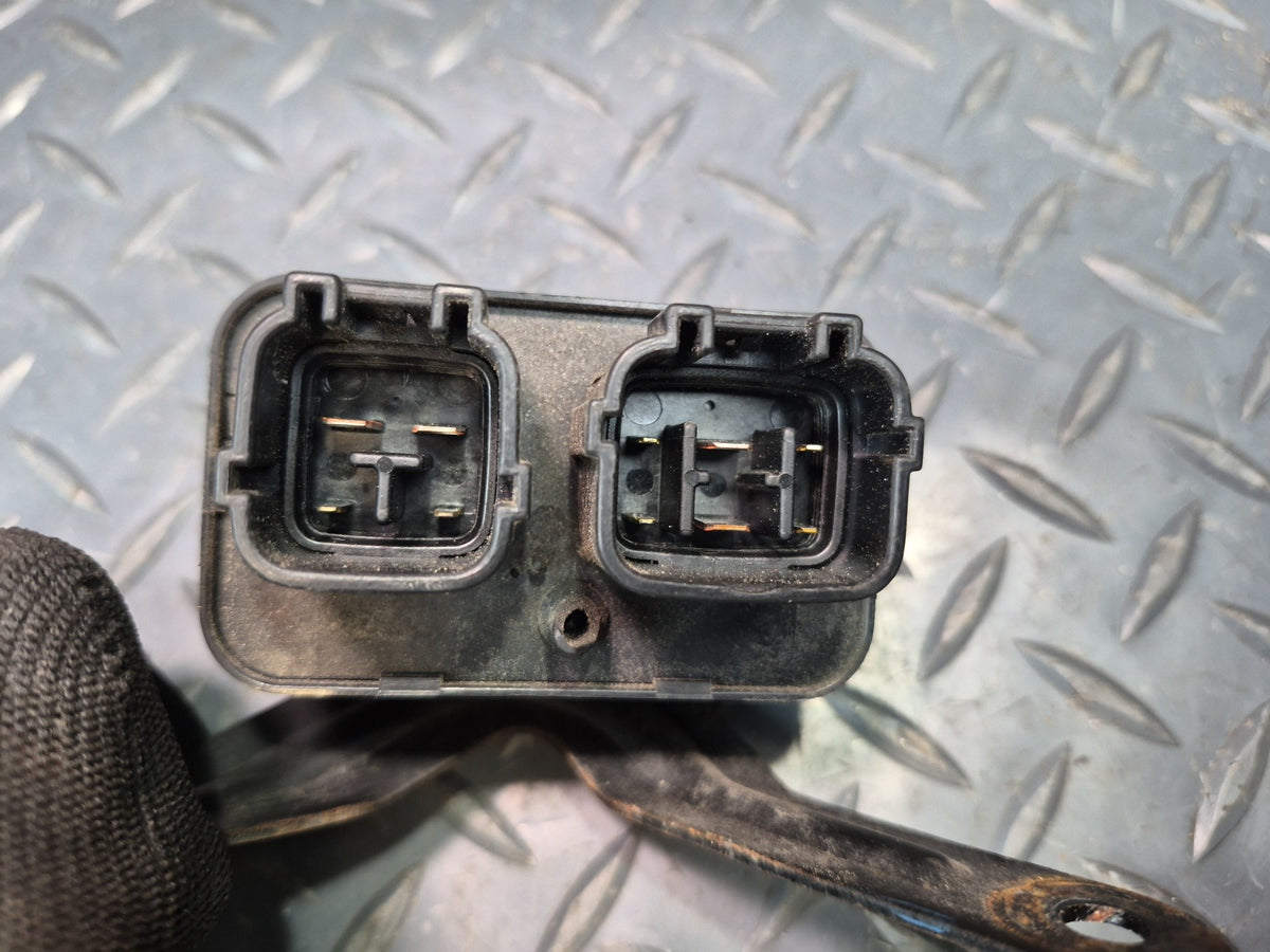 98-00 Lexus UCF20L LS400 Daytime Running Light Relay 82841-24010 OEM