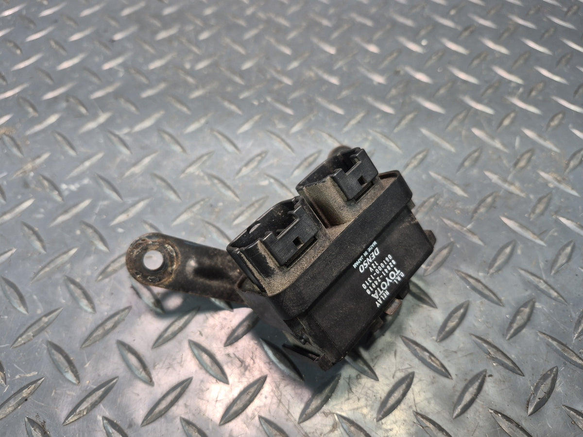 98-00 Lexus UCF20L LS400 Daytime Running Light Relay 82841-24010 OEM