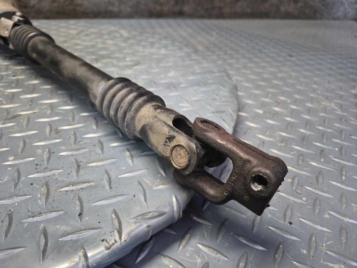 2008-2009 Hummer H2 Steering Column Intermediate U Joint Linkage Shaft