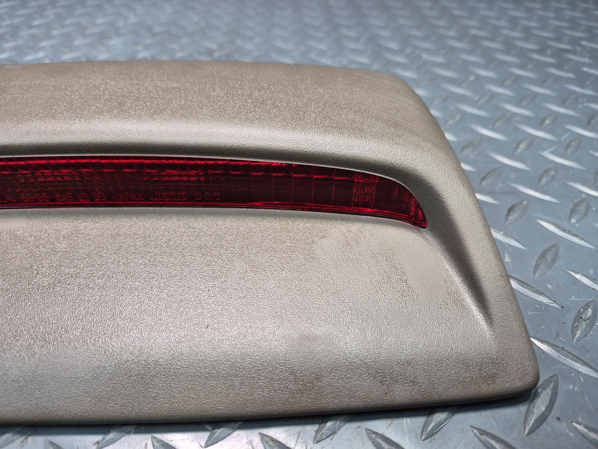 95-00 Lexus UCF20L LS400 Rear Third 3RD Brake Light Lamp Ivory OEM