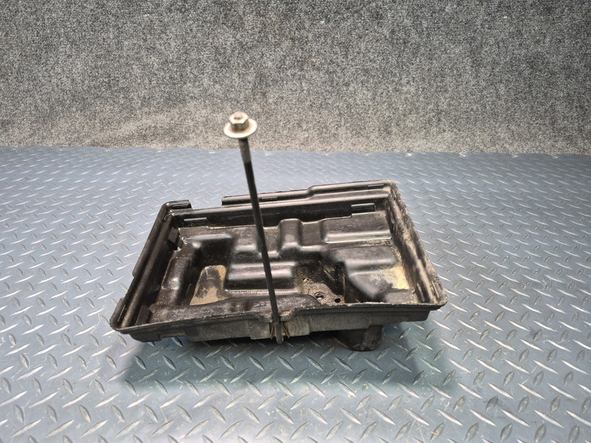 95-00 Lexus UCF20L LS400 Battery Tray Holder Bracket Support Set OEM