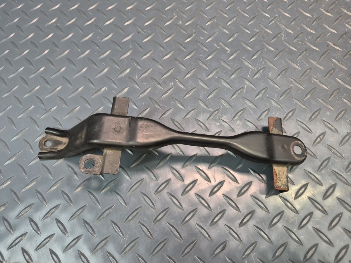 95-00 Lexus UCF20L LS400 Battery Tray Holder Bracket Support Set OEM