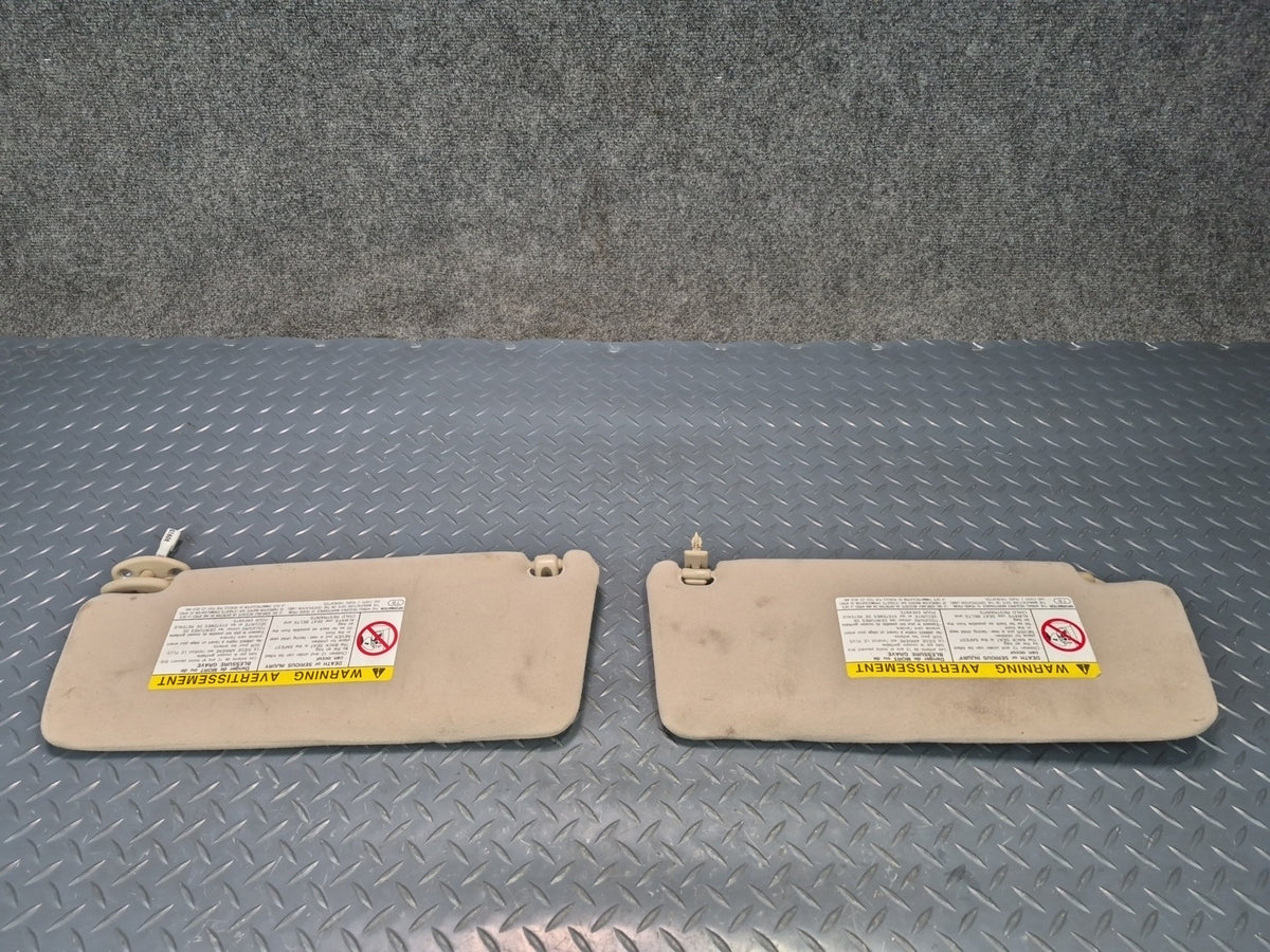 98-00 Lexus UCF20L LS400 Set of 2 Front Left & Right Sun Visor Ivory Damaged