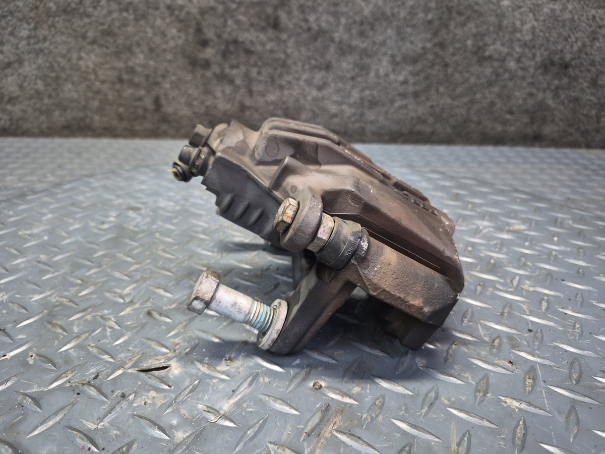05-13 Chevrolet Corvette C6 Set of 2 Rear Left & Right Brake Caliper OEM