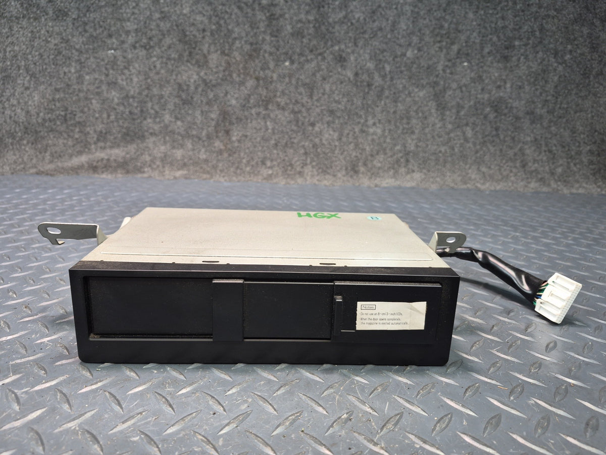 2003-2006 Lexus UZJ120L GX470 CD Changer Player w Magazine 86270-60070
