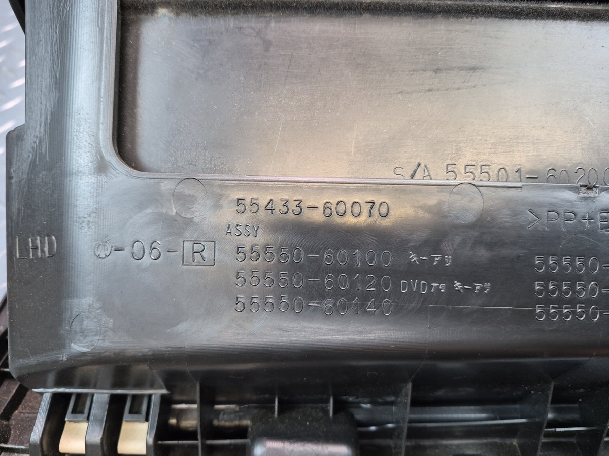 2003-2009 Lexus UZJ120L GX470 Glove Box Storage Compartment Assembly Damaged