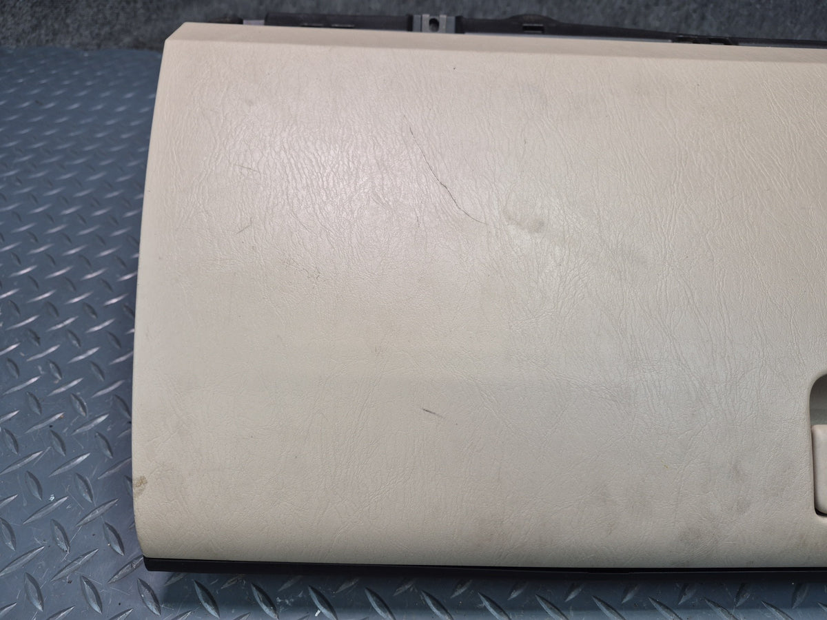 2003-2009 Lexus UZJ120L GX470 Glove Box Storage Compartment Assembly Damaged