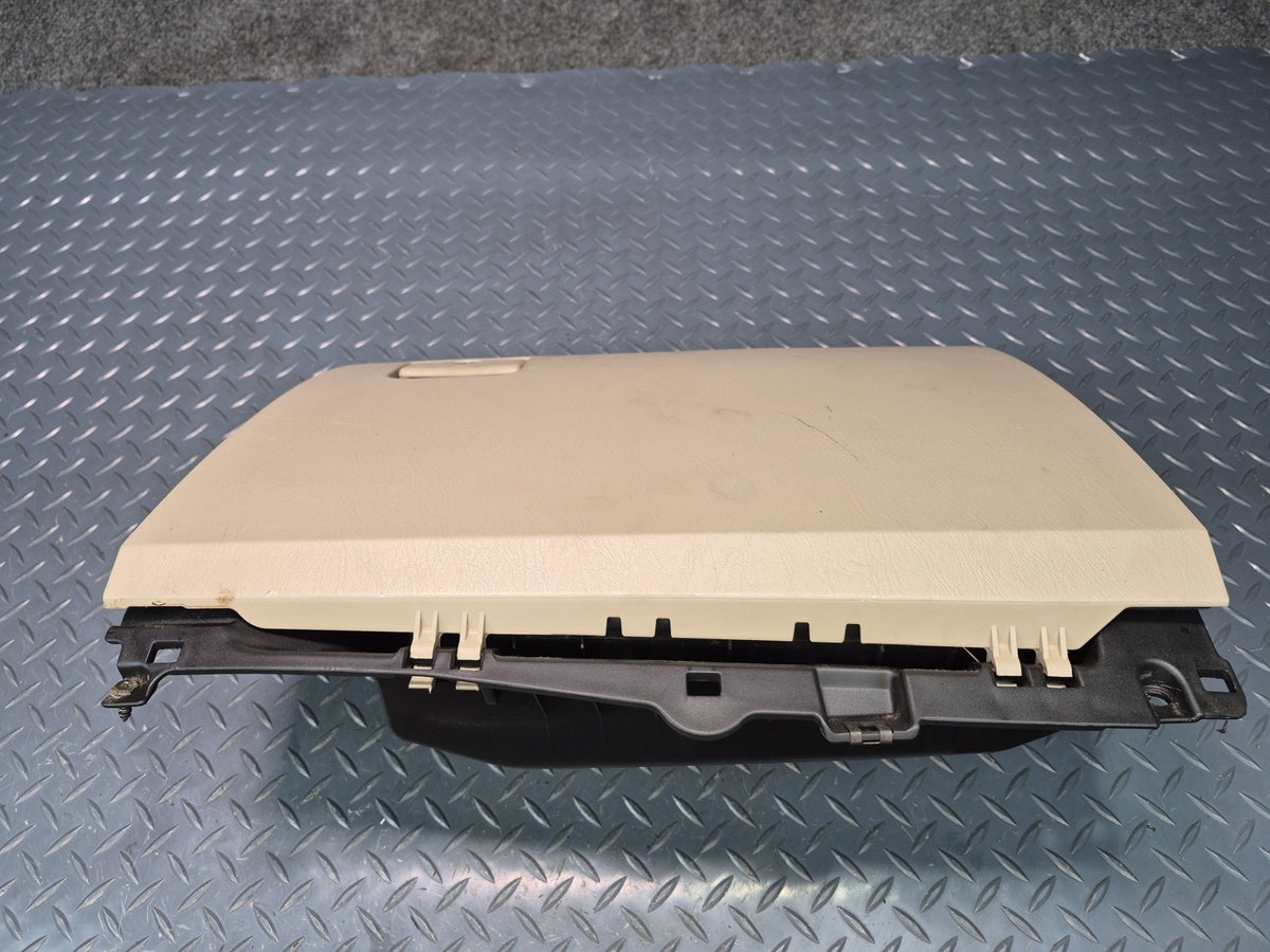 2003-2009 Lexus UZJ120L GX470 Glove Box Storage Compartment Assembly Damaged