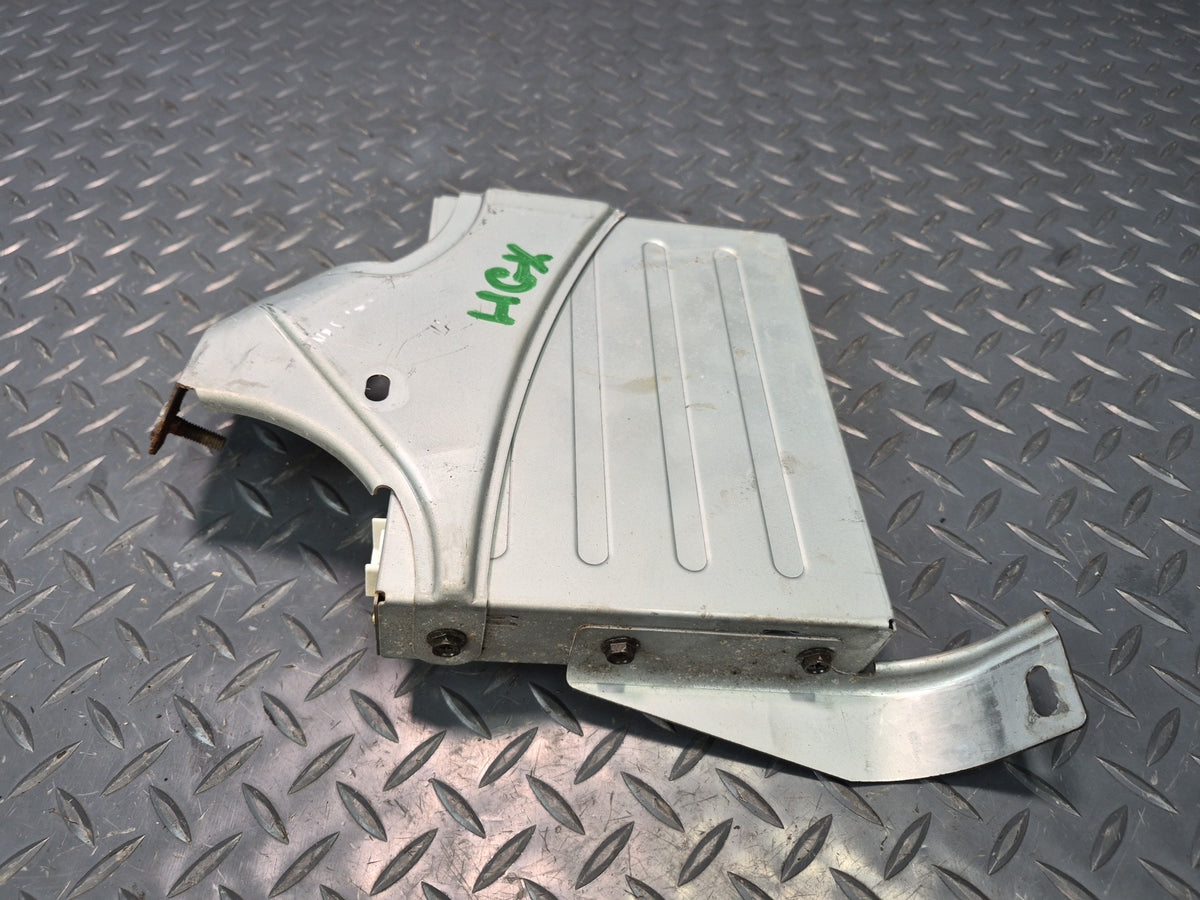 2003-2005 Lexus UZJ120L GX470 Multi Display Control Unit 86104-45010