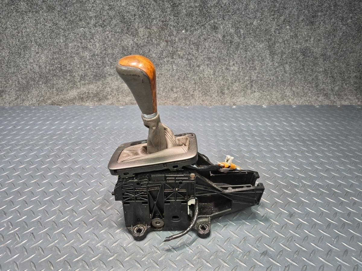 2003-2009 Lexus UZJ120L GX470 A/T Automatic Transmission Floor Shifter Knob